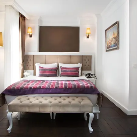 阿斯坦塔克西姆酒店