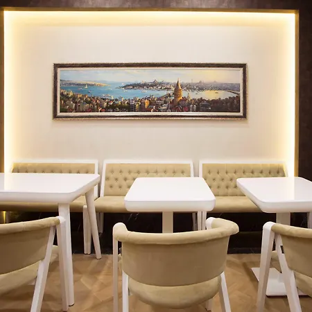 阿斯坦塔克西姆酒店