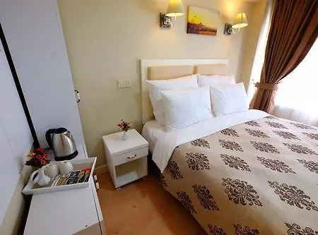 阿斯坦塔克西姆酒店