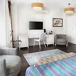 Astan Taksim Hotel