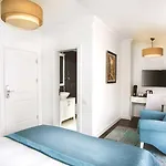 Astan Taksim 3*